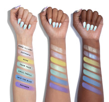 Load image into Gallery viewer, 35I ICY FANTASY ARTISTRY PALETTE