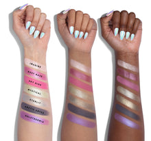 Load image into Gallery viewer, 35I ICY FANTASY ARTISTRY PALETTE