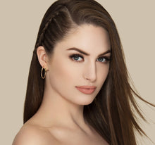 Load image into Gallery viewer, FLUIDITY FULL-COVERAGE FOUNDATION - F1.40