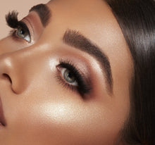 Load image into Gallery viewer, BEAMING LIGHT LOOSE HIGHLIGHTER - HIGH VOLT
