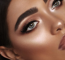 Load image into Gallery viewer, BEAMING LIGHT LOOSE HIGHLIGHTER - AMPED
